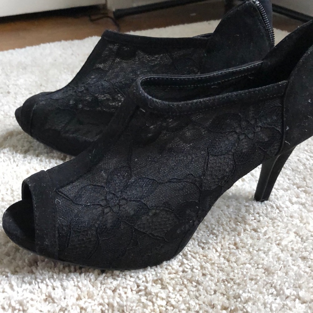 Open toed heels